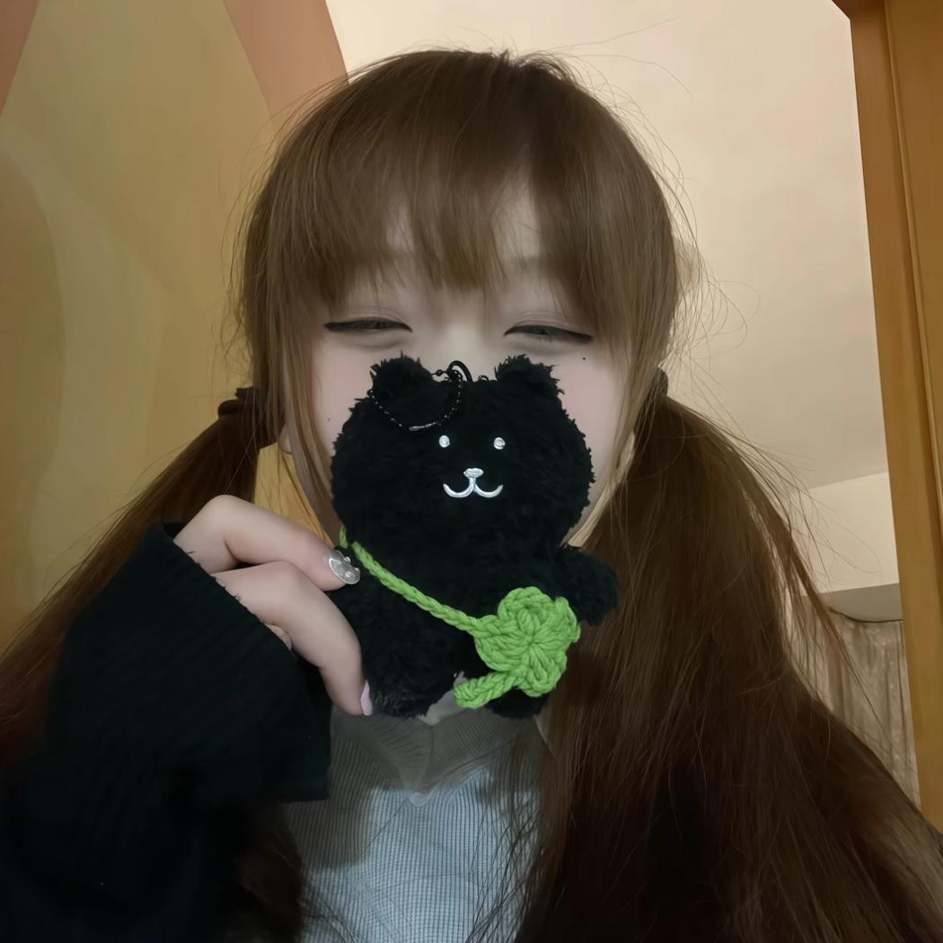 ^◕ᴗ<^ ੭