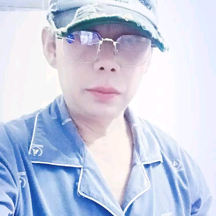 快乐✧٩(ˊωˋ*)و✧男神