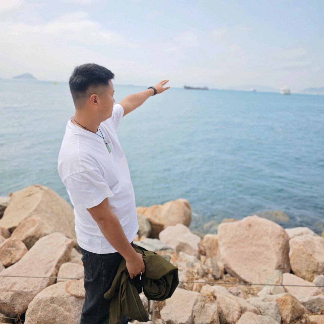 搬砖系在逃学员🏃♂️