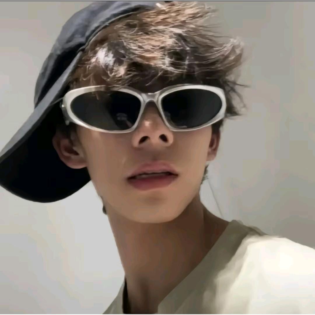 另一眼满是温柔