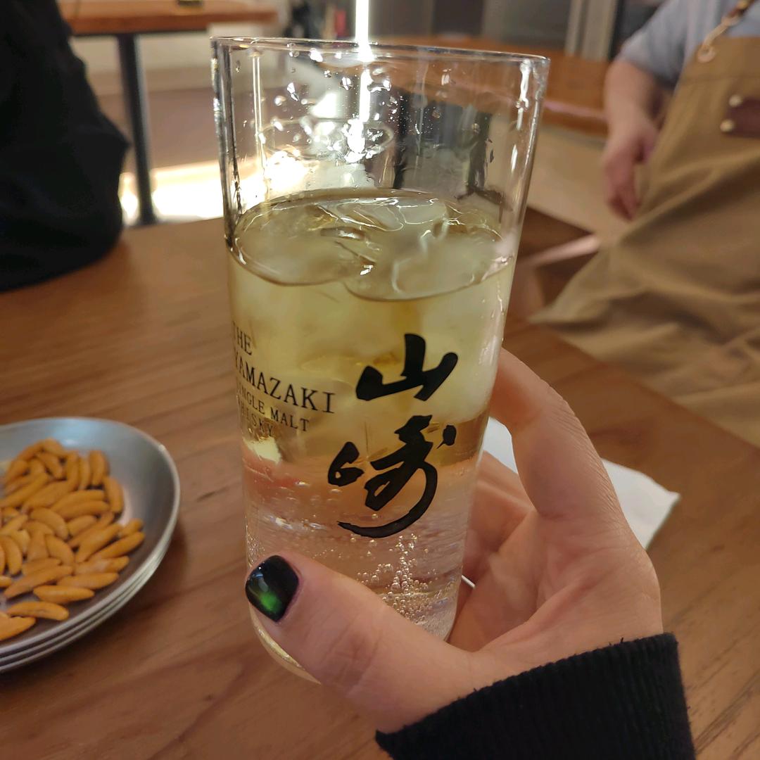藤萝系甲可春可秋