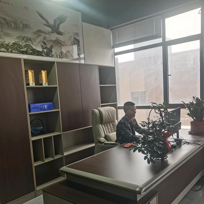 健狮服装厂