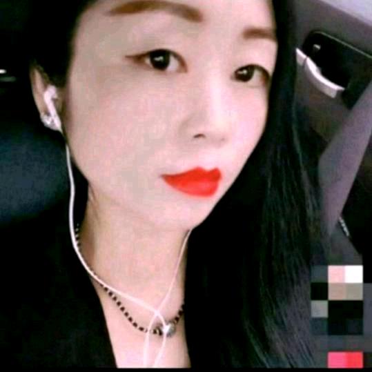 高冷女神✨欢欢✨狮子座🐷