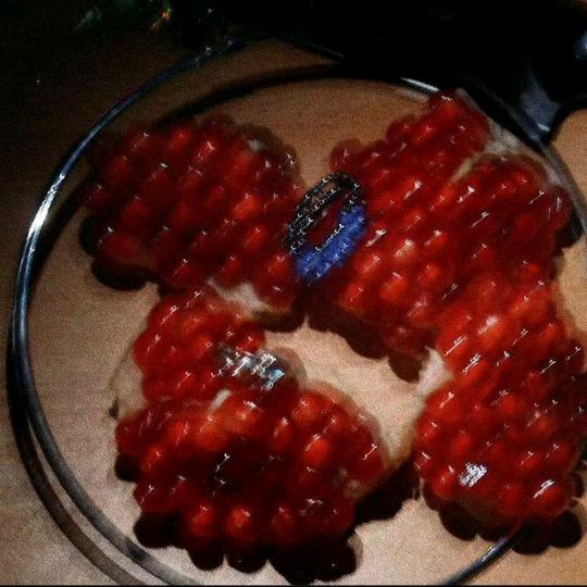 ￴ ￴￴ ￴ ￴ 穆见晖