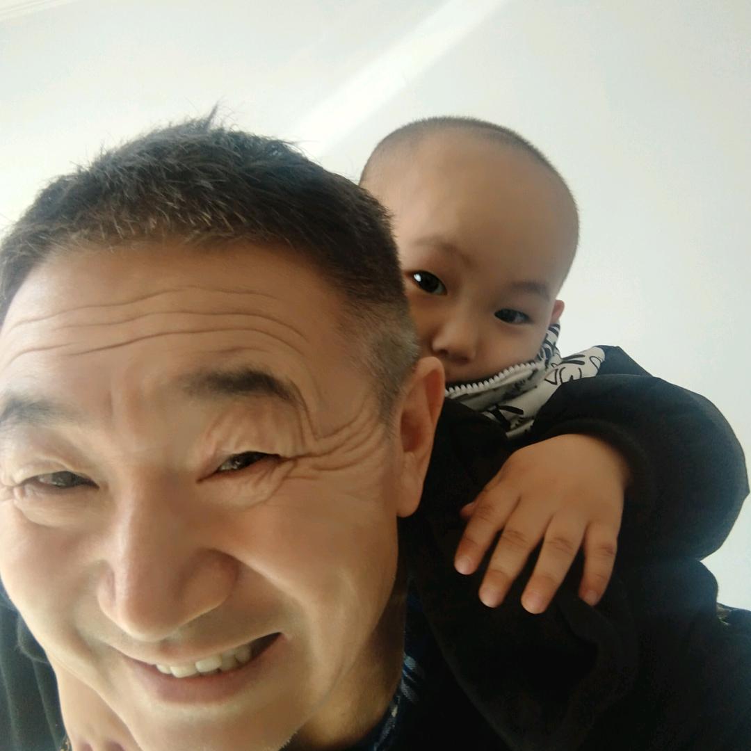 蓝天白云边