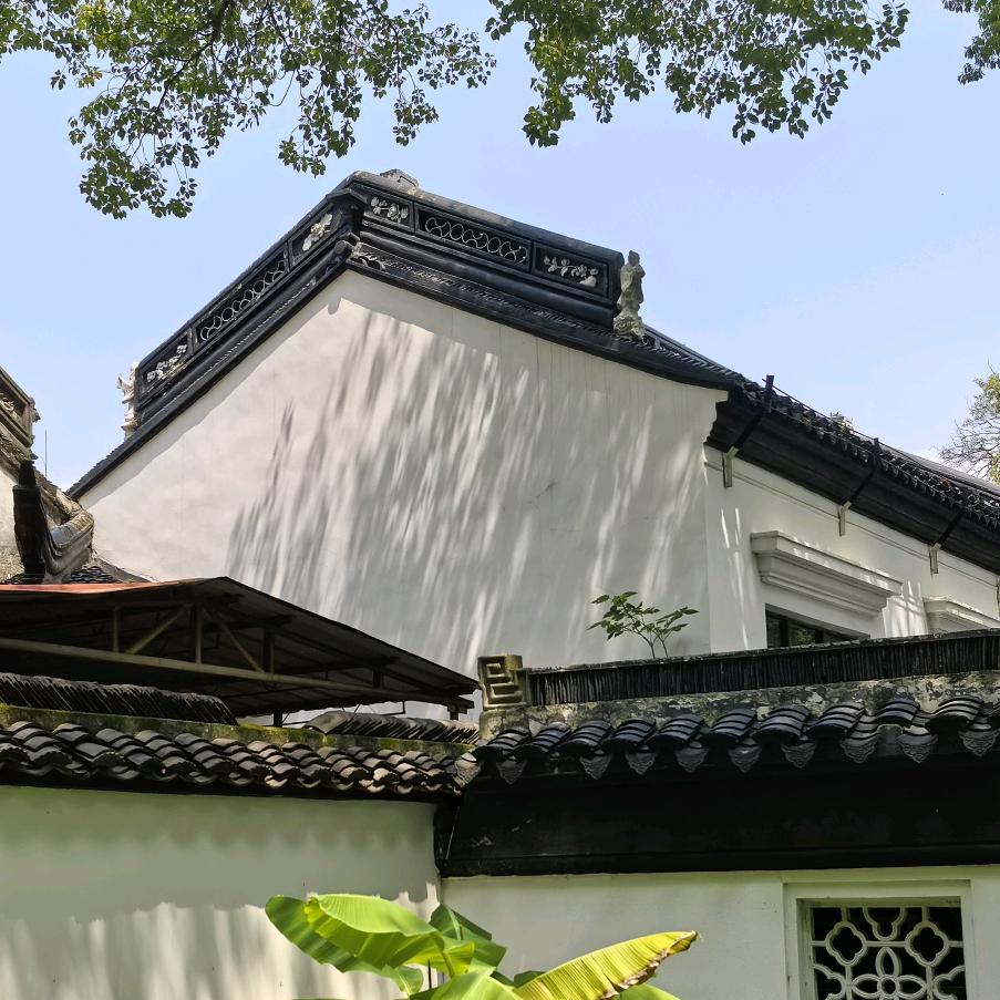 漫步艳阳天