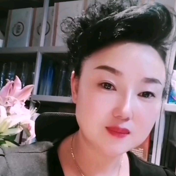美之约花艺昆明呈贡奥斯迪M9幢121商铺