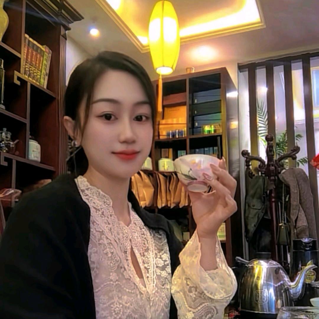 黄 小香