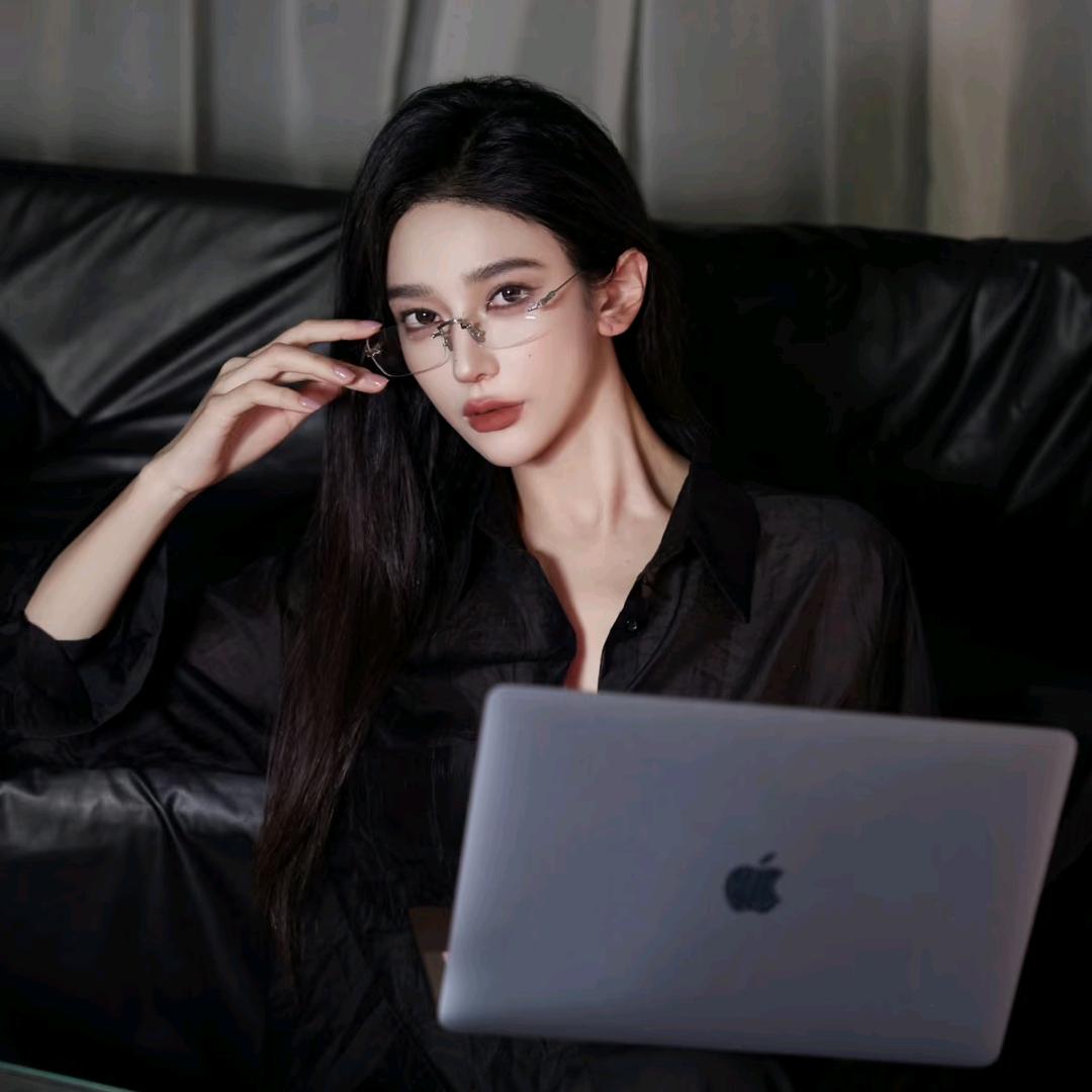 @ 以 匇  庅.沫😸.💫（卡封版）