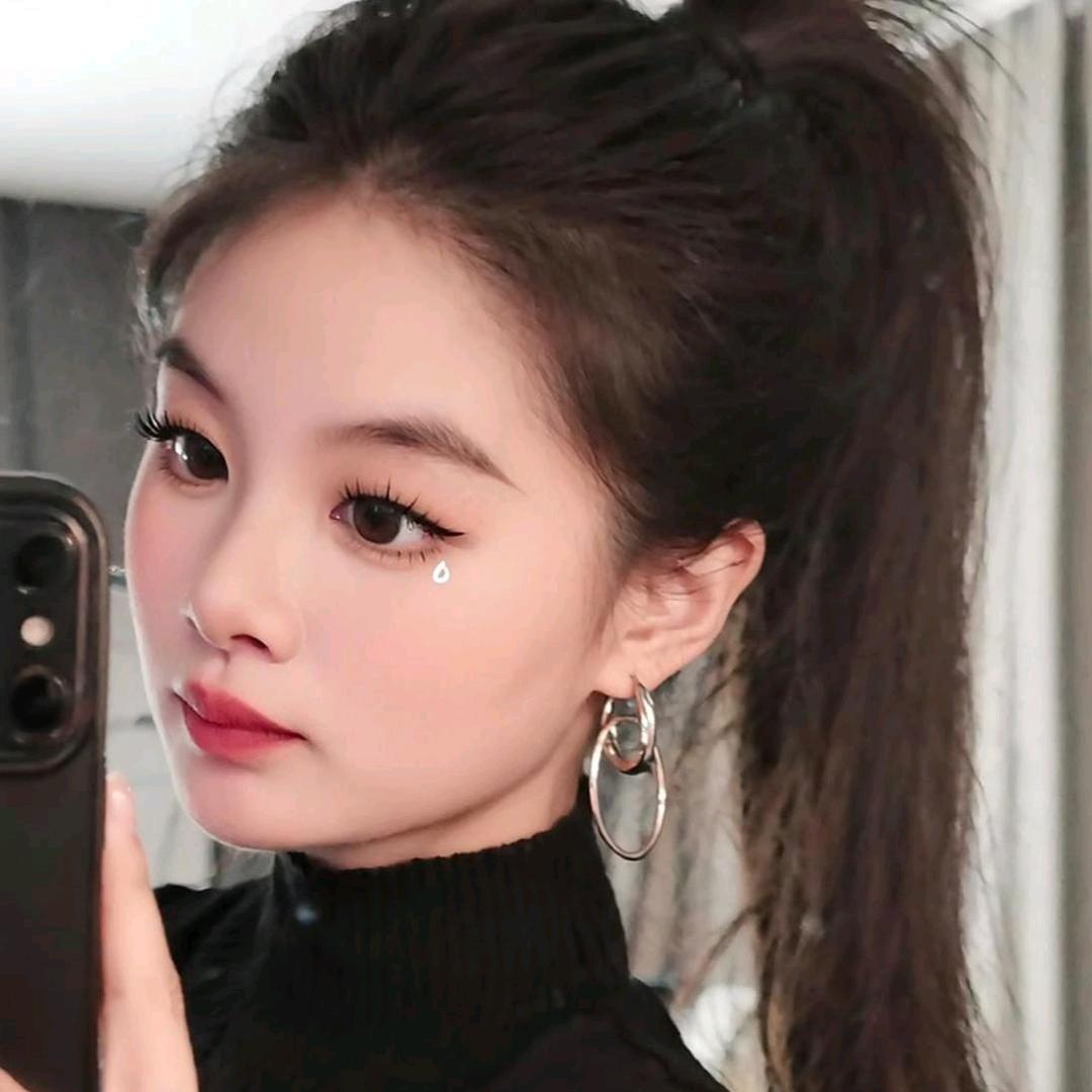 🥀ঞ王杨₅₂₀💞࿐