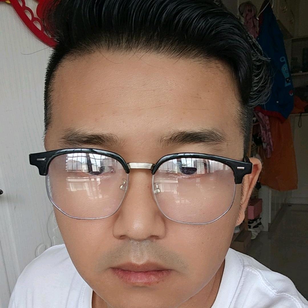 阿伟来了（晚9:20）