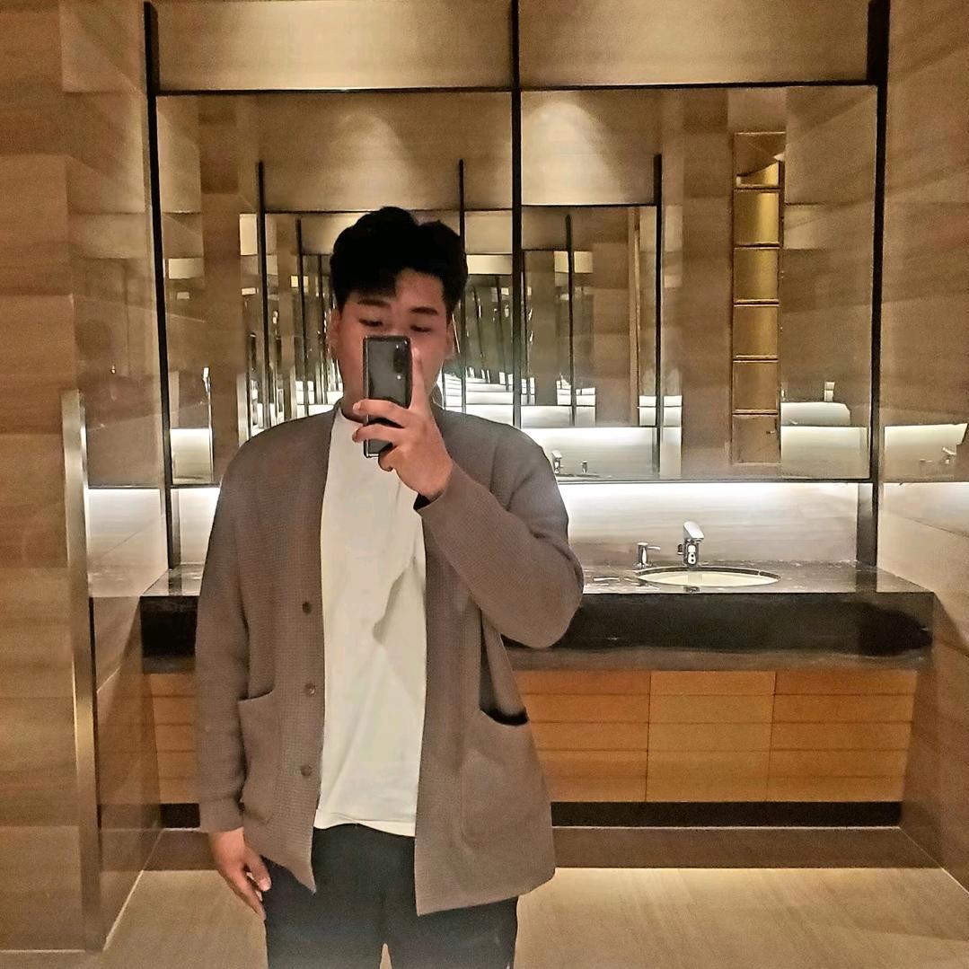 少爷．