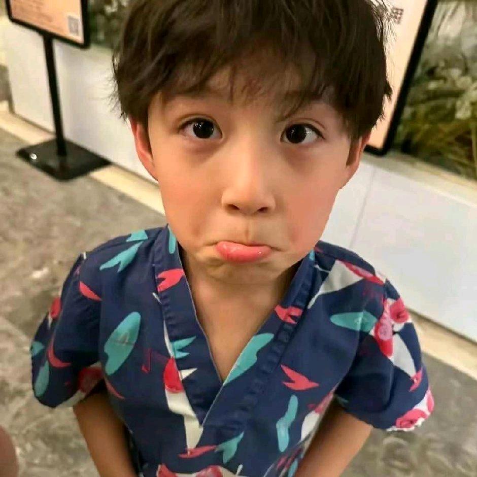 小黑台球器材维修