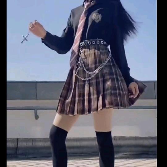 Naive.雅雅/。🖤桂（桂圆）