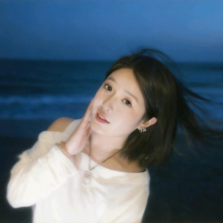 蒋小妮鸭~