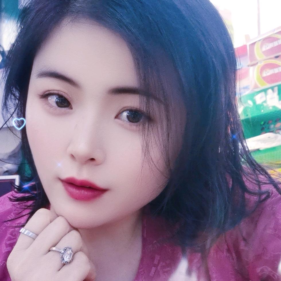 ꧁꫞꯭🥰我的快乐就是想你🥰꫞꧂