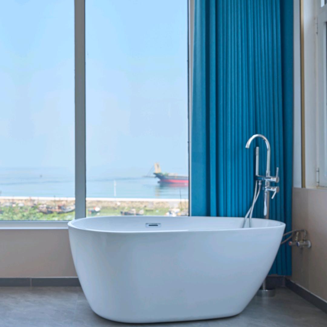 孤岛与蓝鲸民宿官方号