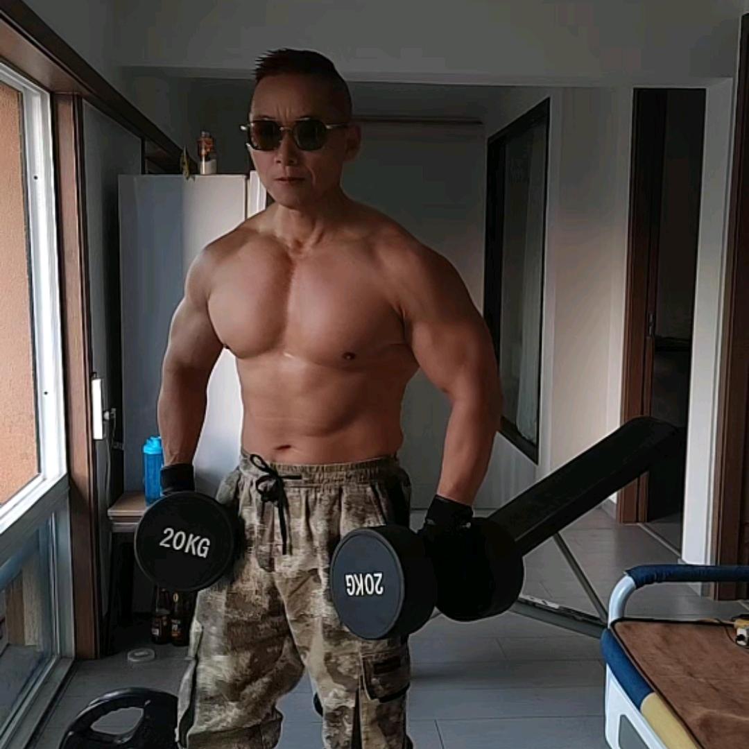 硬汉力与美