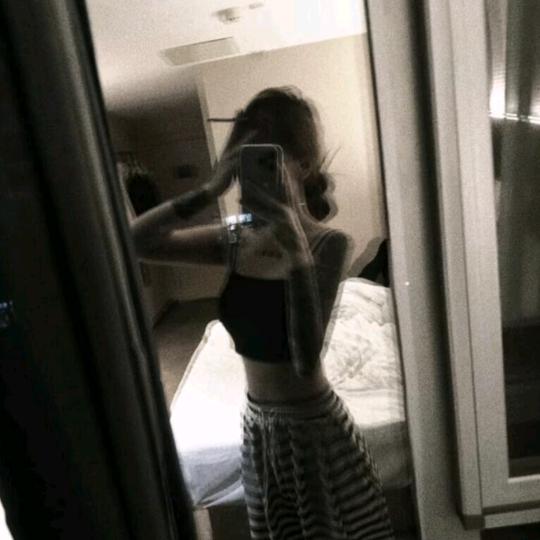 艾欣.^