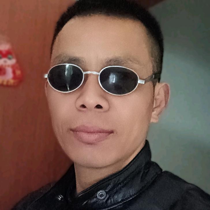爱上机车的老男孩