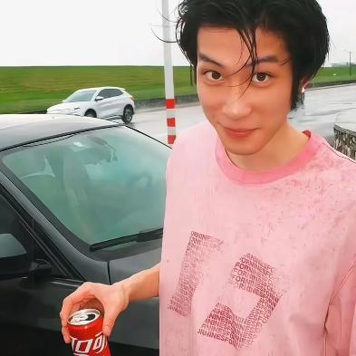 帅炸宇宙的反派鱼头