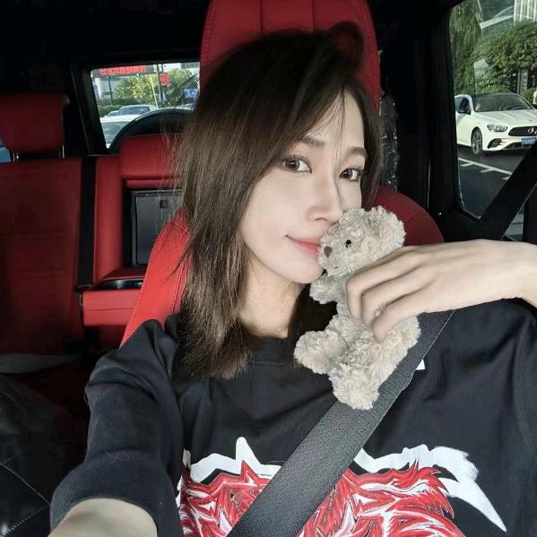 不理理的百变穿搭