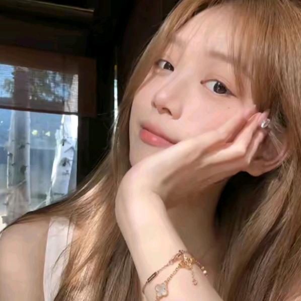 ʚ ɞ