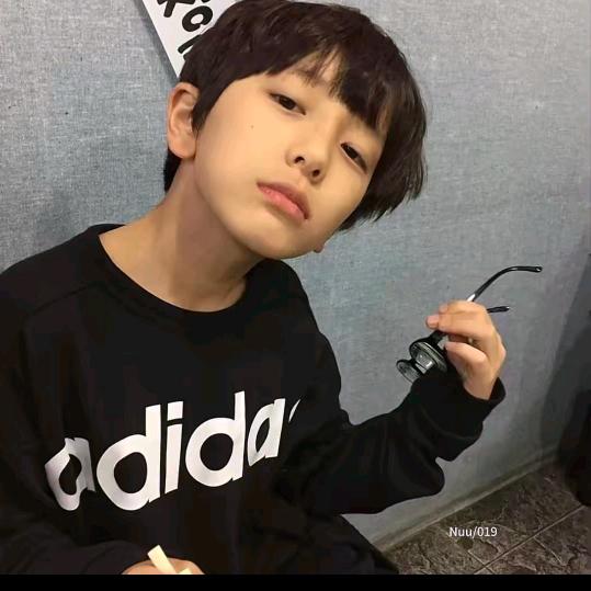 YAN.