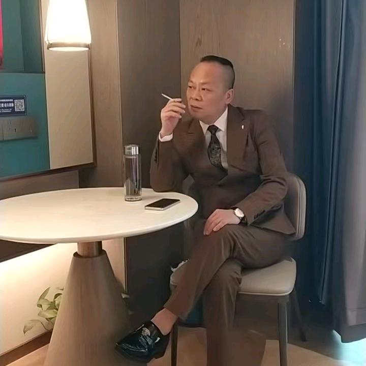 黎