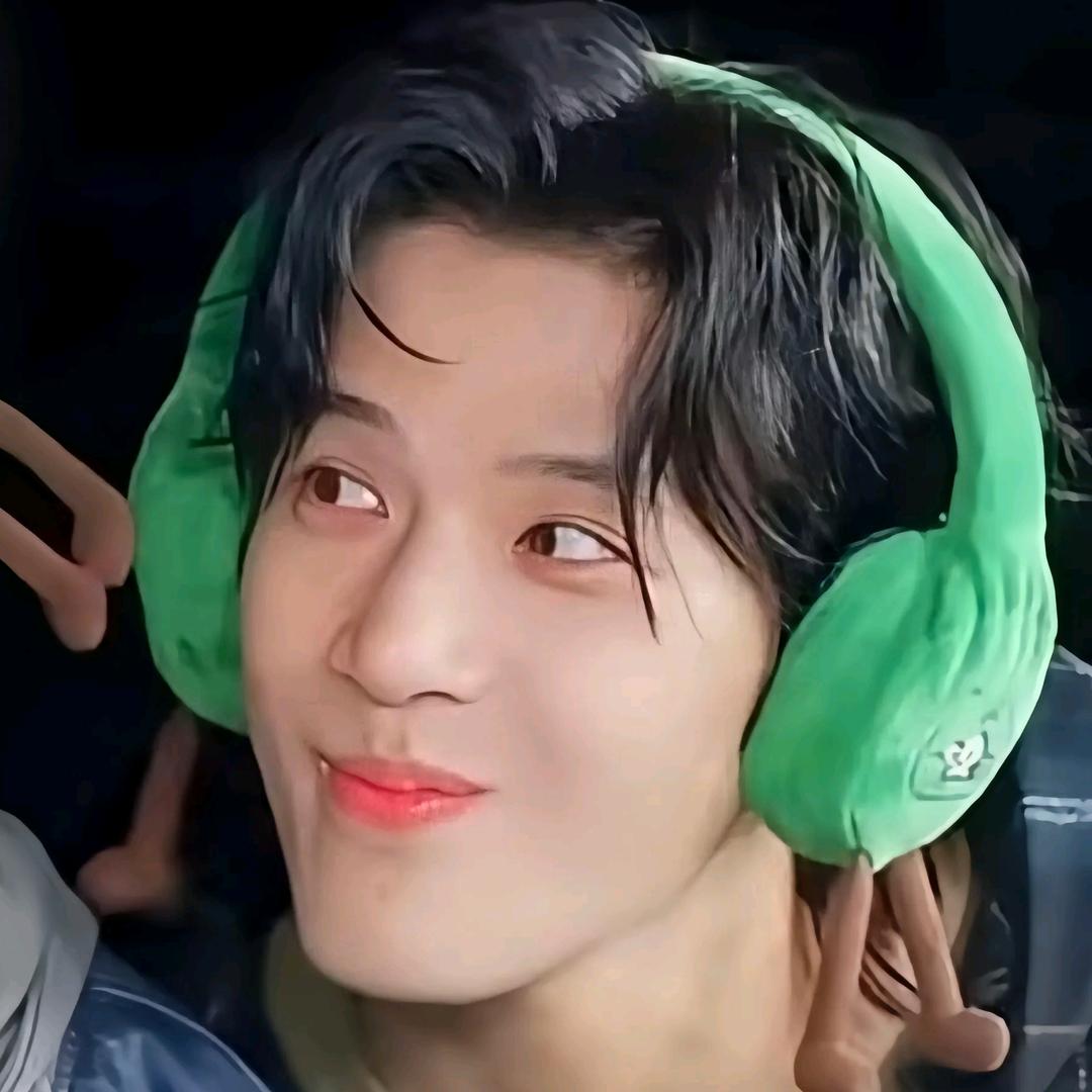 李佰萬（｡ò ∀ ó｡）