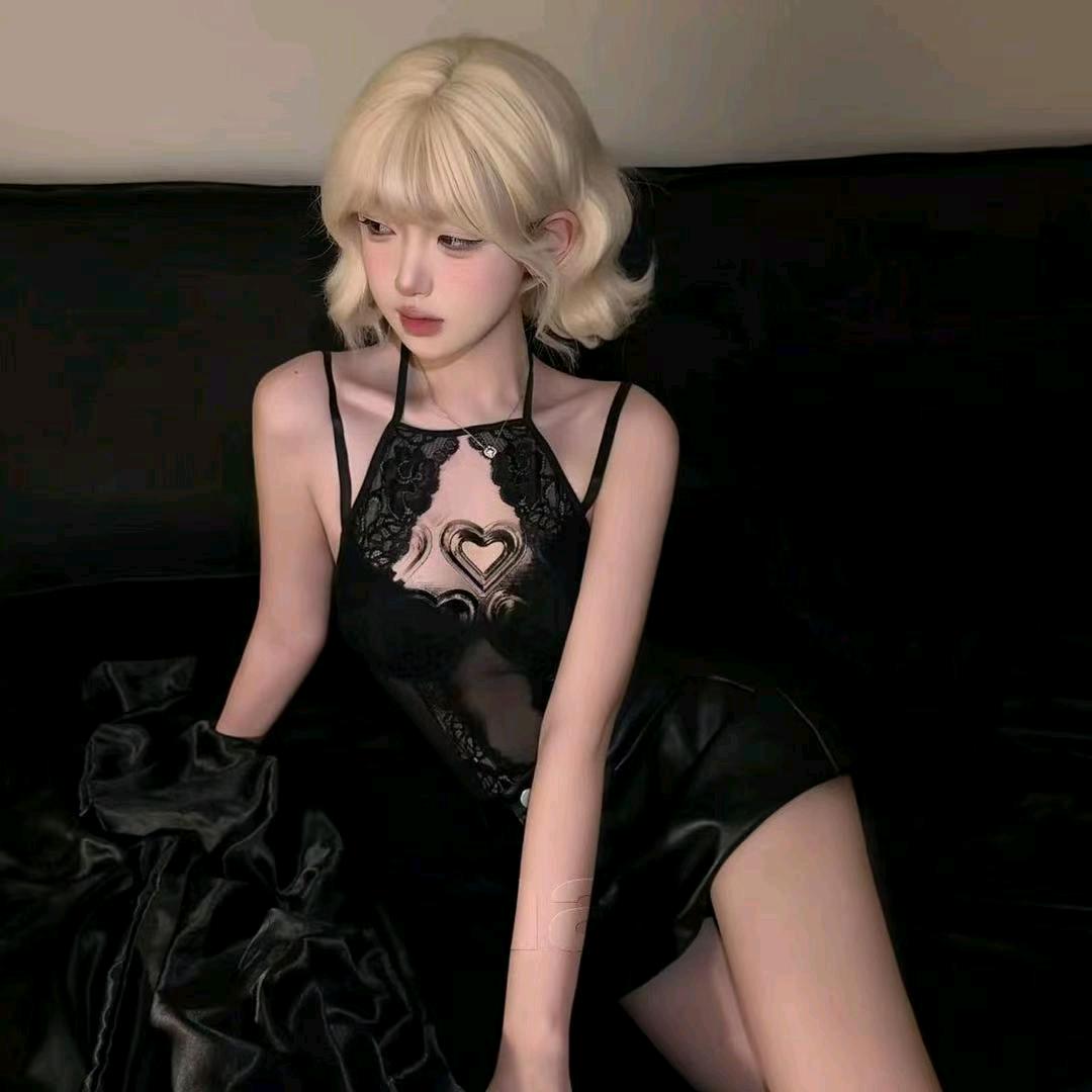 六月
