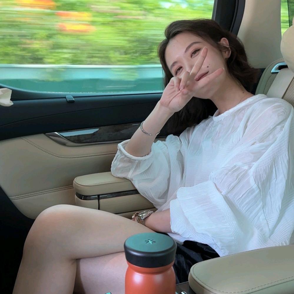 林痣晴高级感穿搭