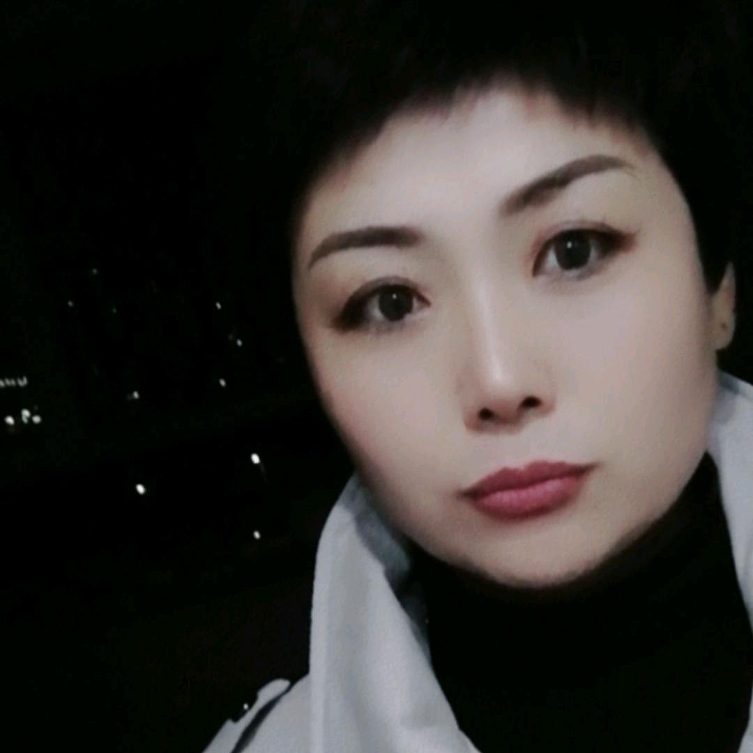 周 小 米