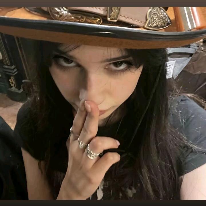 💥