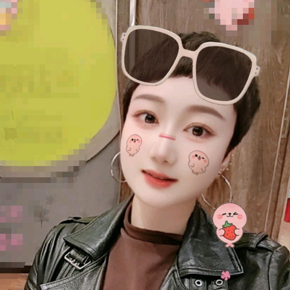 爱吃蒜的老板娘