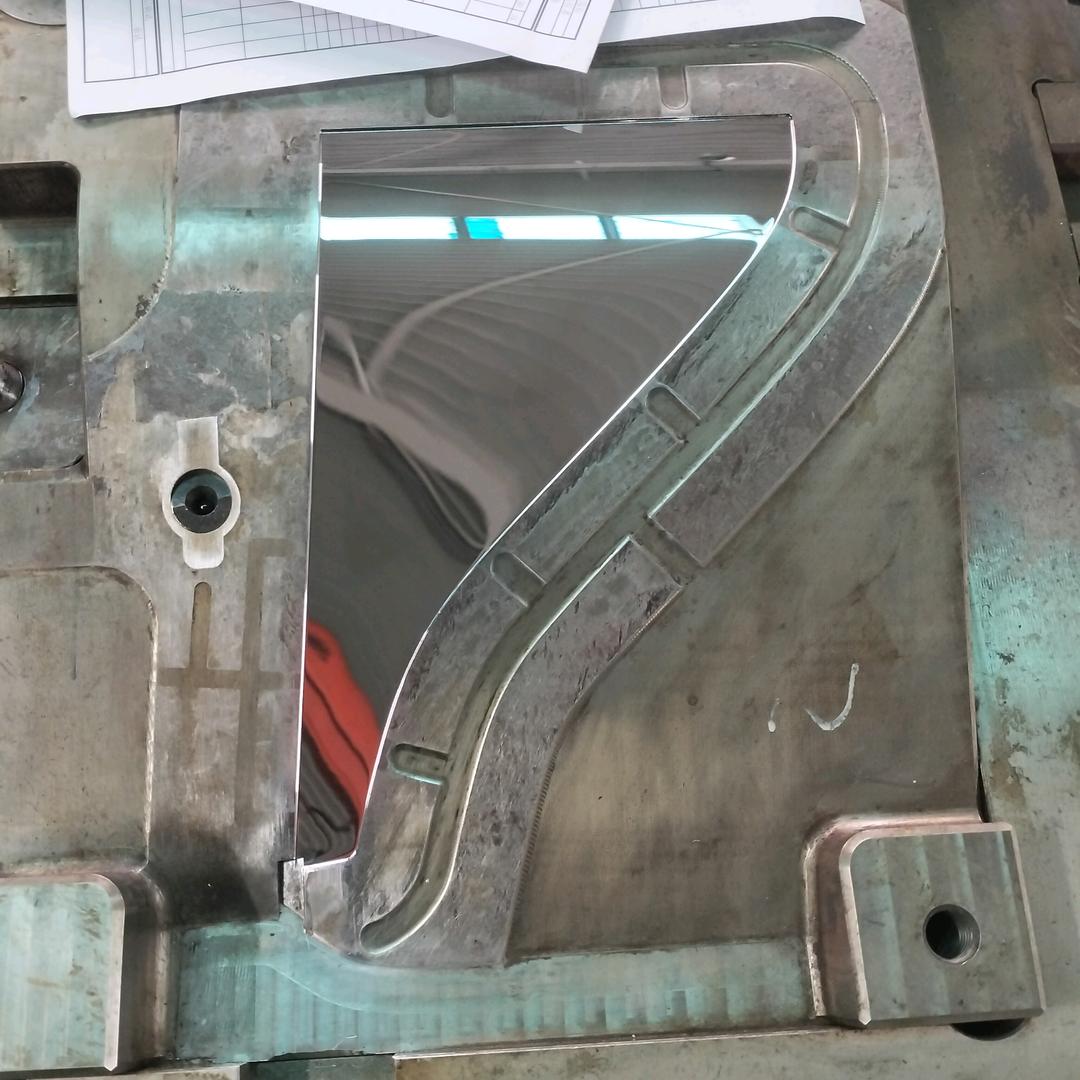 重庆精胜城模具有限公司