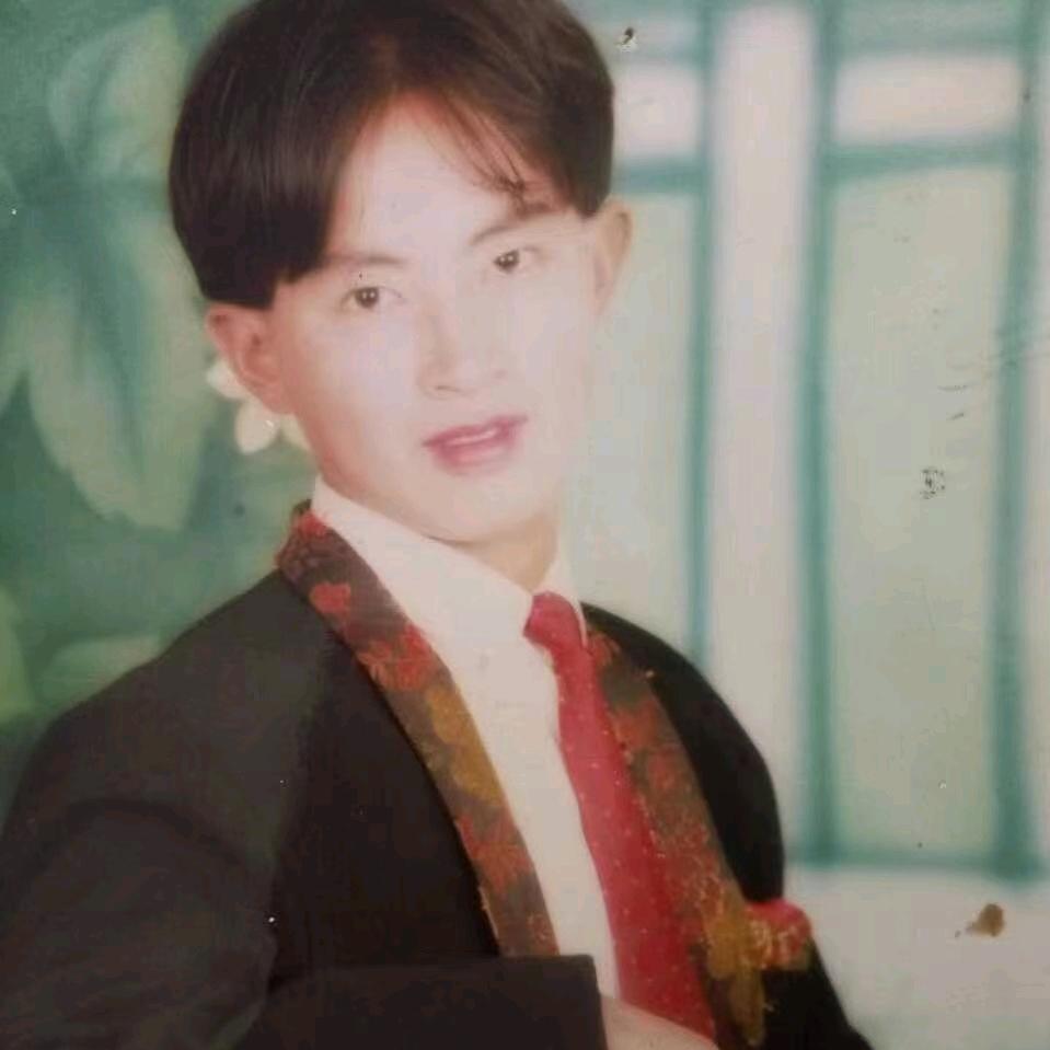 阳~( ̄▽ ̄~)~光男孩