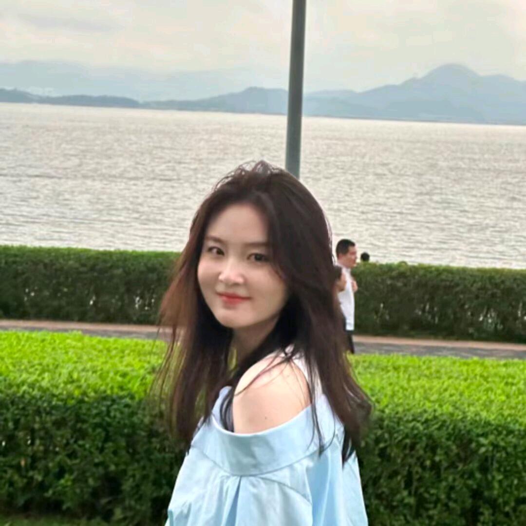 温柔扑€了空