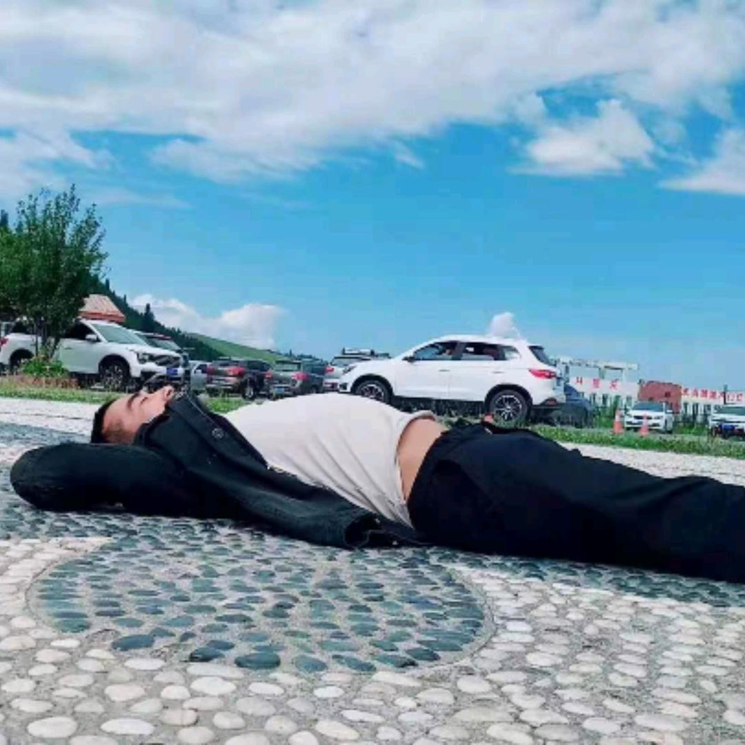 哥的故事你配听吗？