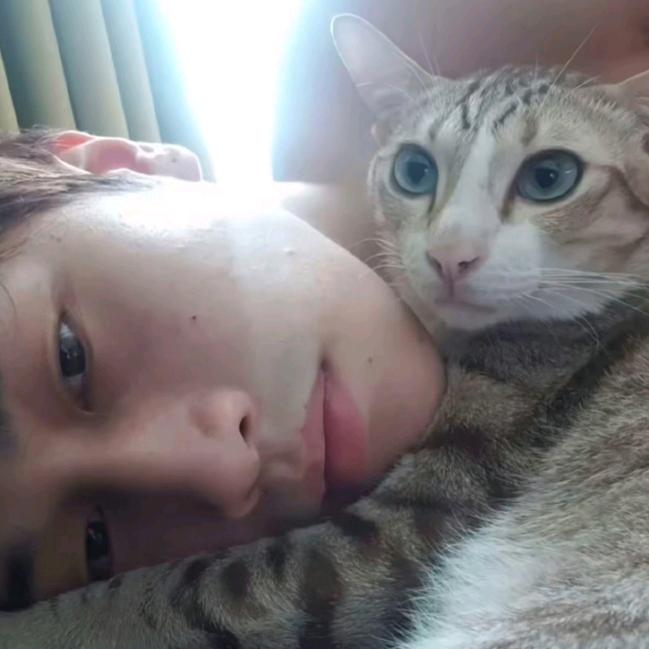 雨夜那晚为爱出走变成小0