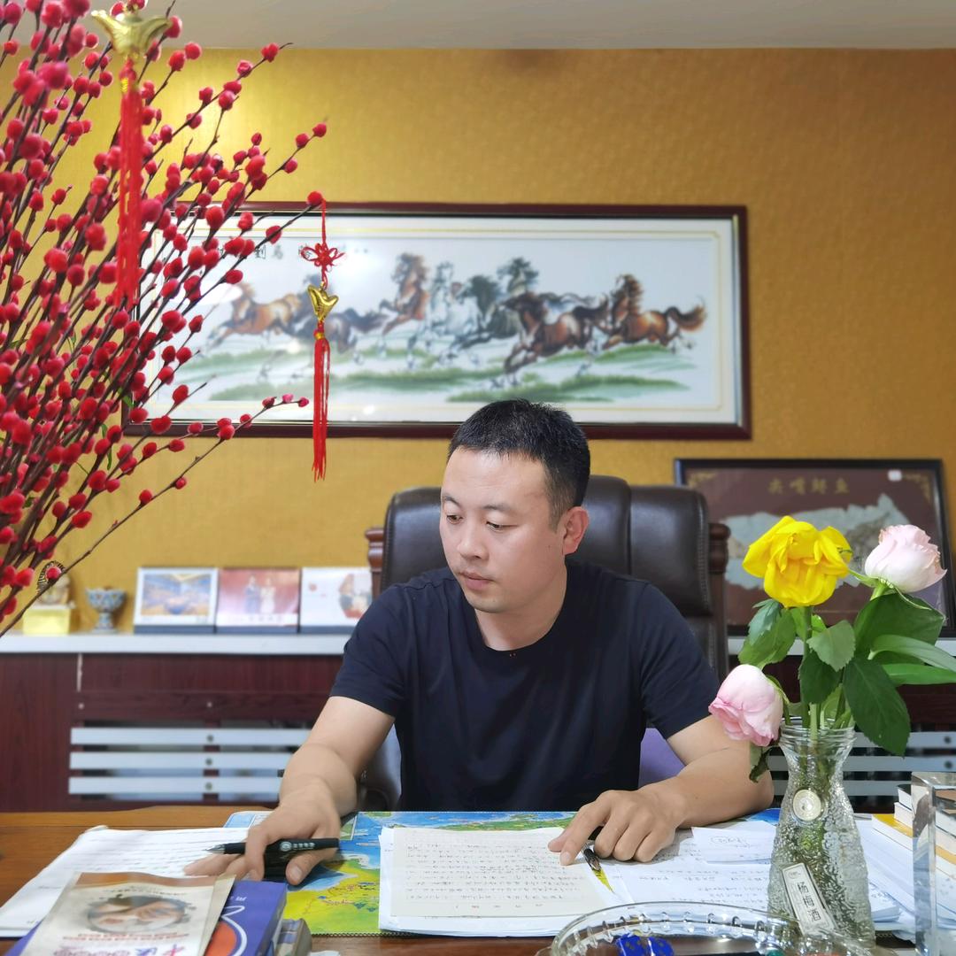 盘锦河蟹大杨哥（音乐酒吧🎸老板）