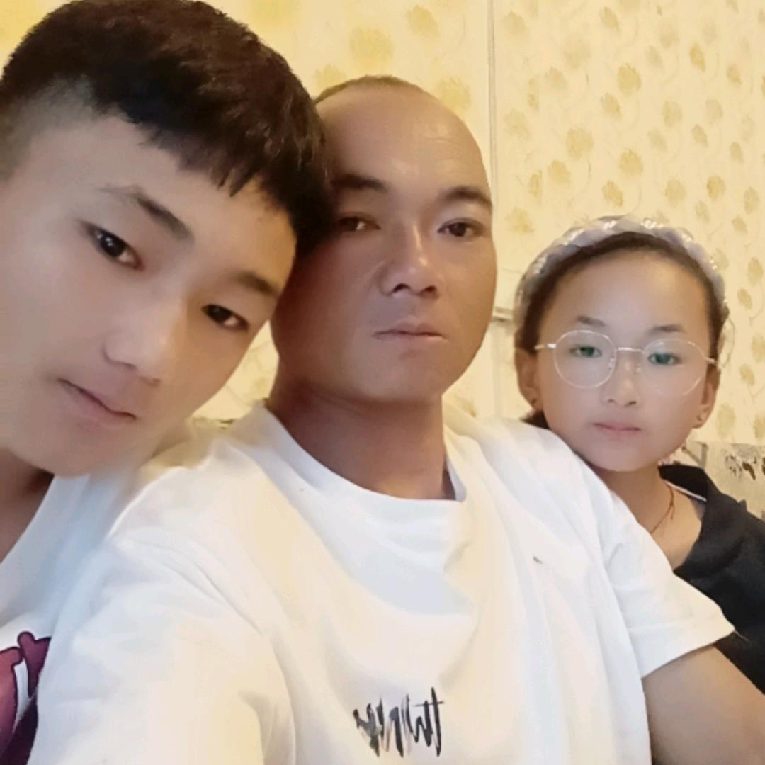 《终究是痛》大山里的烟哥😜😜