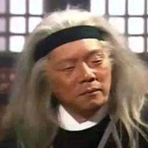 看我眼色行事