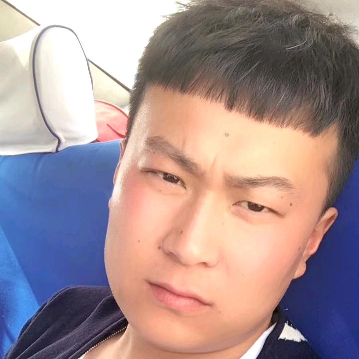 扈扈胜威