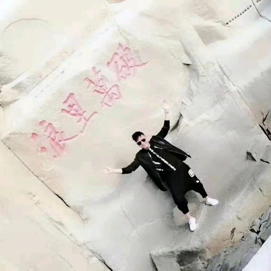 乘风破浪࿐【何小浪】