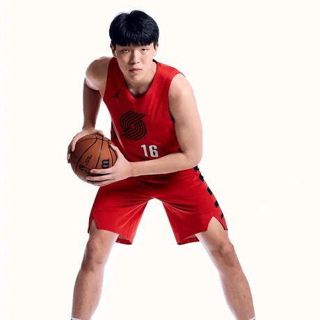 杨瀚森的新秀年