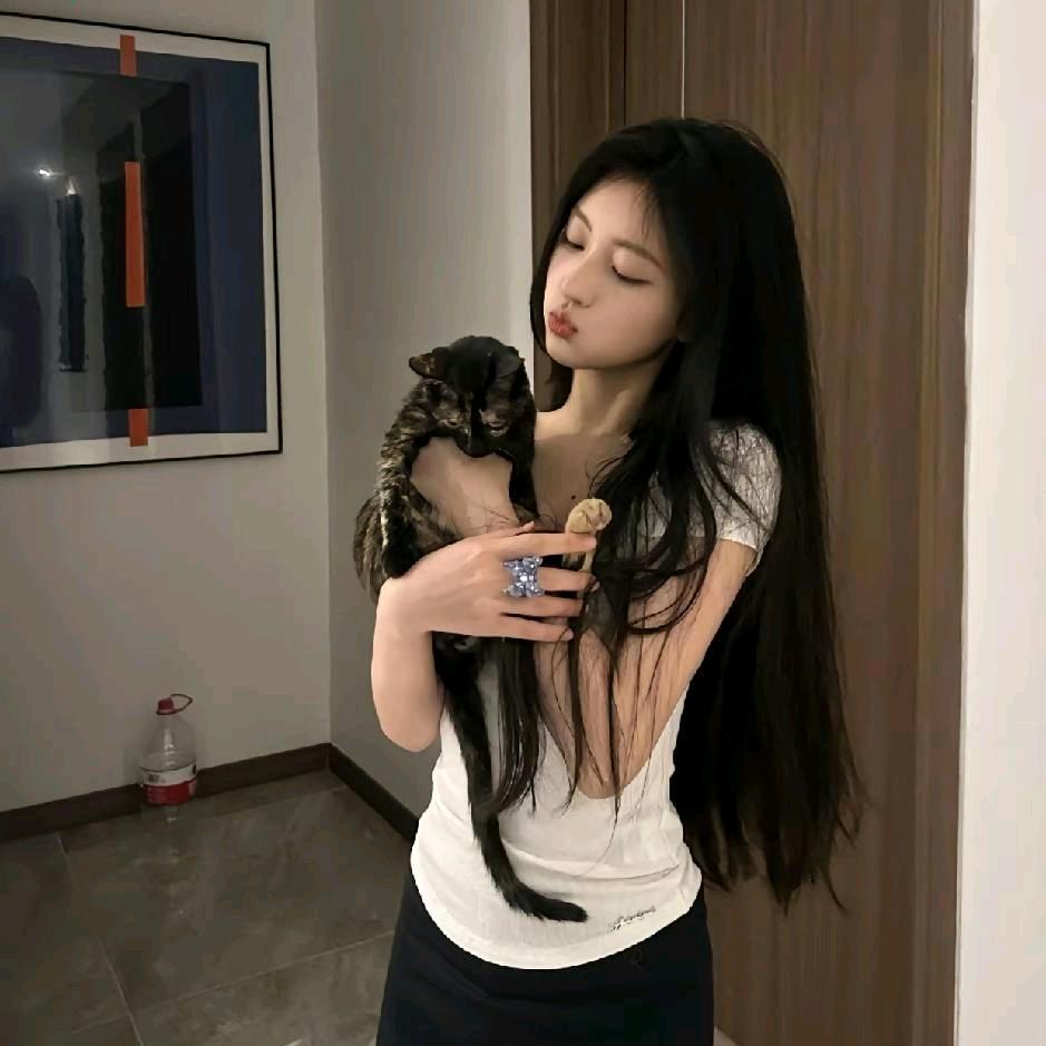 小妍•