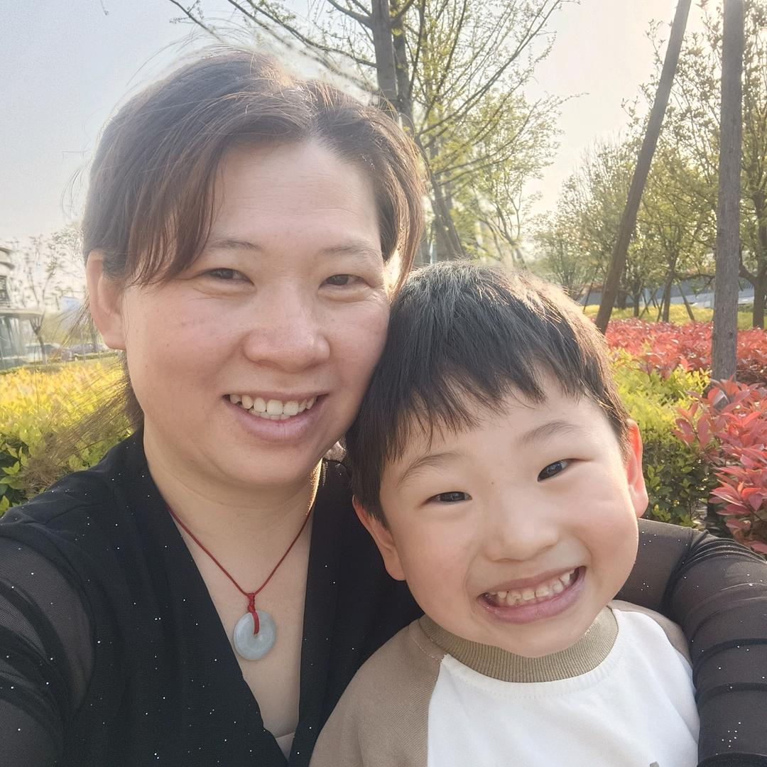 杭漂三娃妈芳芳