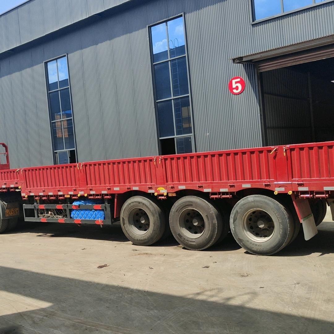 闫丝合缝