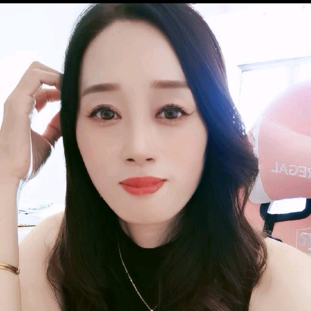 郑州银基萍姐女装工厂店